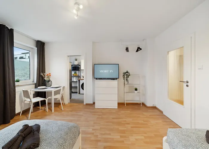 Moderne Fuer Monteure Und Geschaeftsreisende *